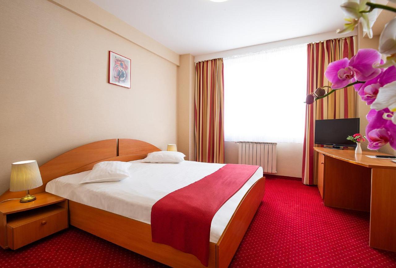 Hotel Dana 사투마레 외부 사진